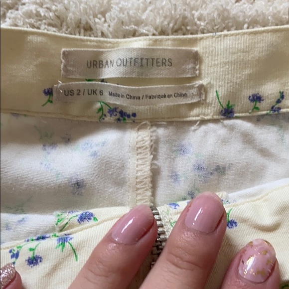 UO floral kick flare high waisted pants - Picture 3 of 5